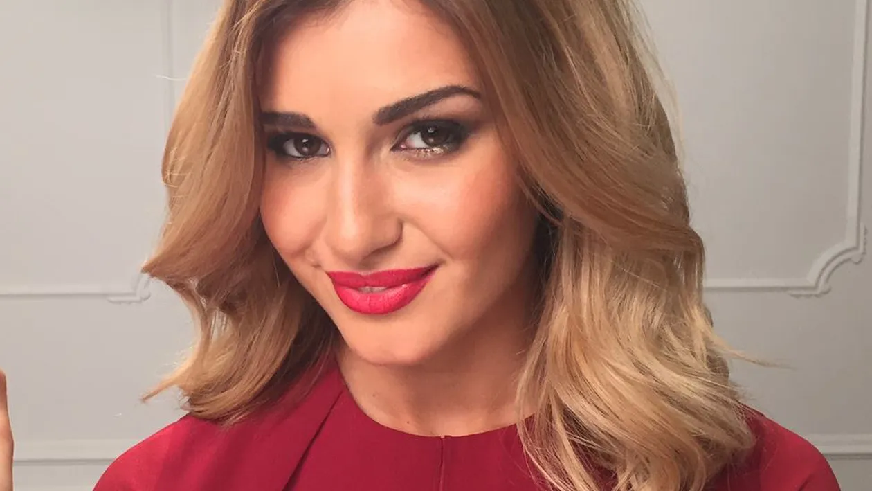 De la cine a mostenit frumusetea Alina Eremia! Uite cum arata mama artistei