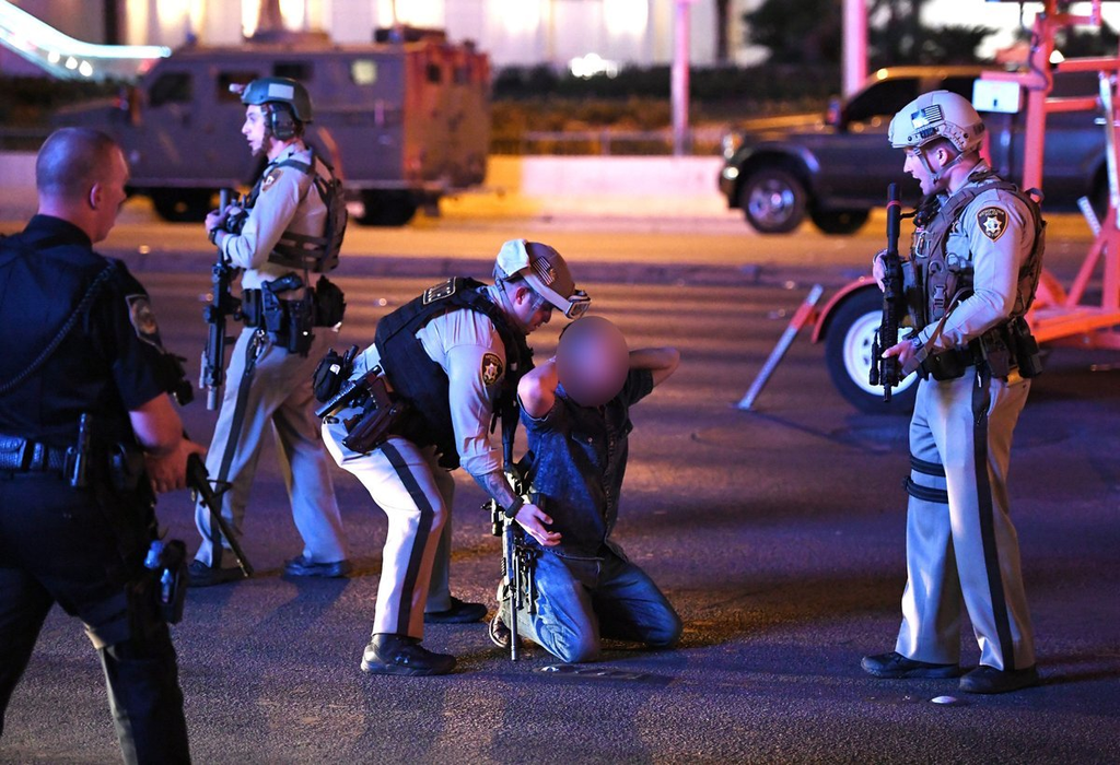 Atacul cu arme automate a avut loc în Las Vegas, în timpul unui concert de muzică country