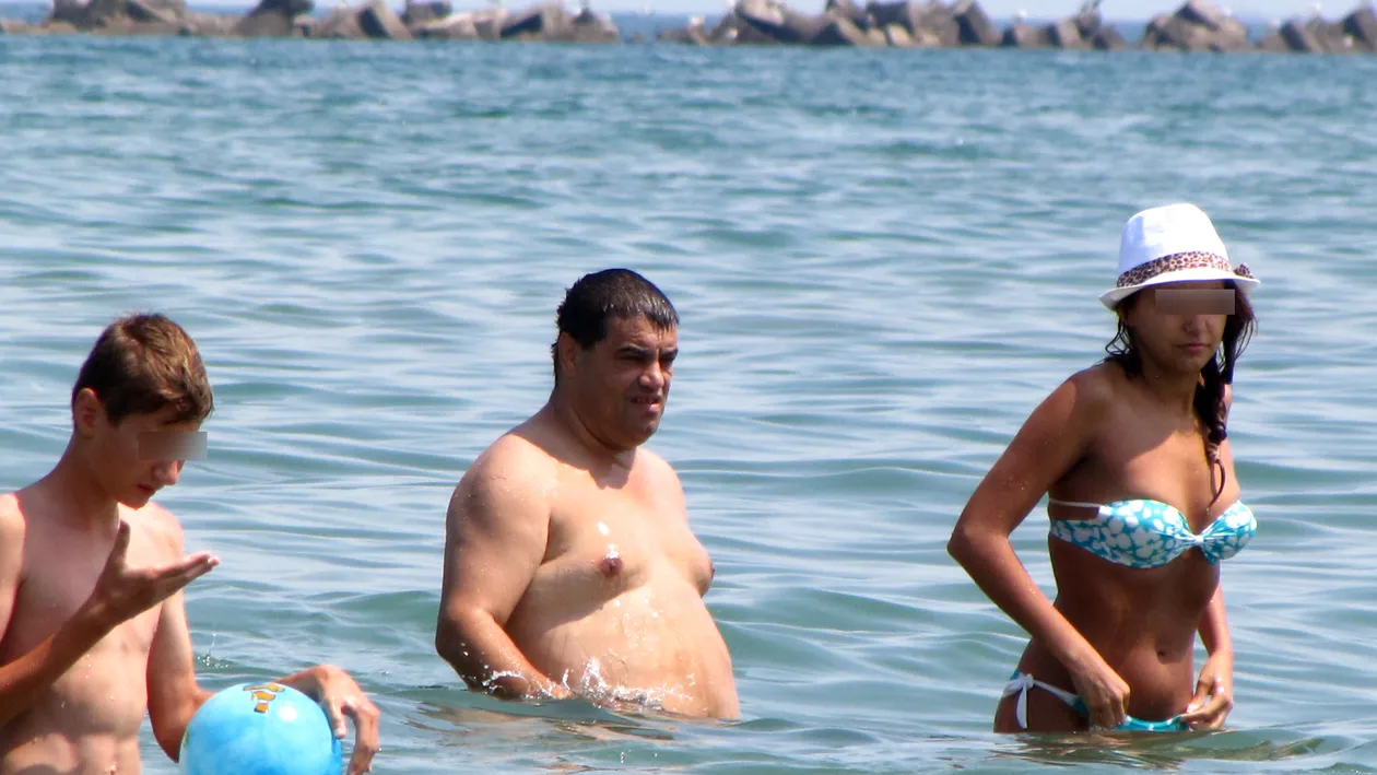 SOC in lumea manelelor! E “Jupanu’ number one”, dar a patit-o rau intr-o camera de hotel! Vezi cine l-a facut de ras