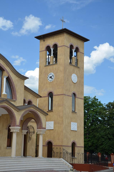 Biserica "Schimbarea la Față" Velența, copie a catedralei "Sfânta Treime" din Atena
