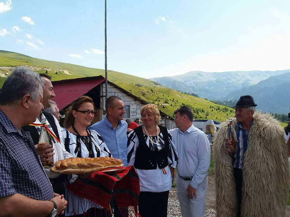 Stâna Ștefanu, de pe Transalpina, este un loc vizitat de mulți turiști