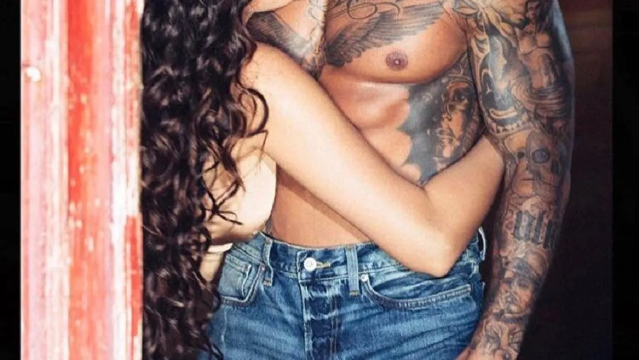 A pozat GOL PUŞCĂ. Aşa o face fericită Alex Velea pe Antonia! Puteţi privi, dar nu să atingeţi imaginea fierbinte