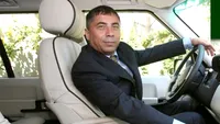 Milionarul s-a dus cu Bentley-ul pe şantier! TURCU a dat bice muncitorilor ca să redeschidă ”Arcul de Triumf”