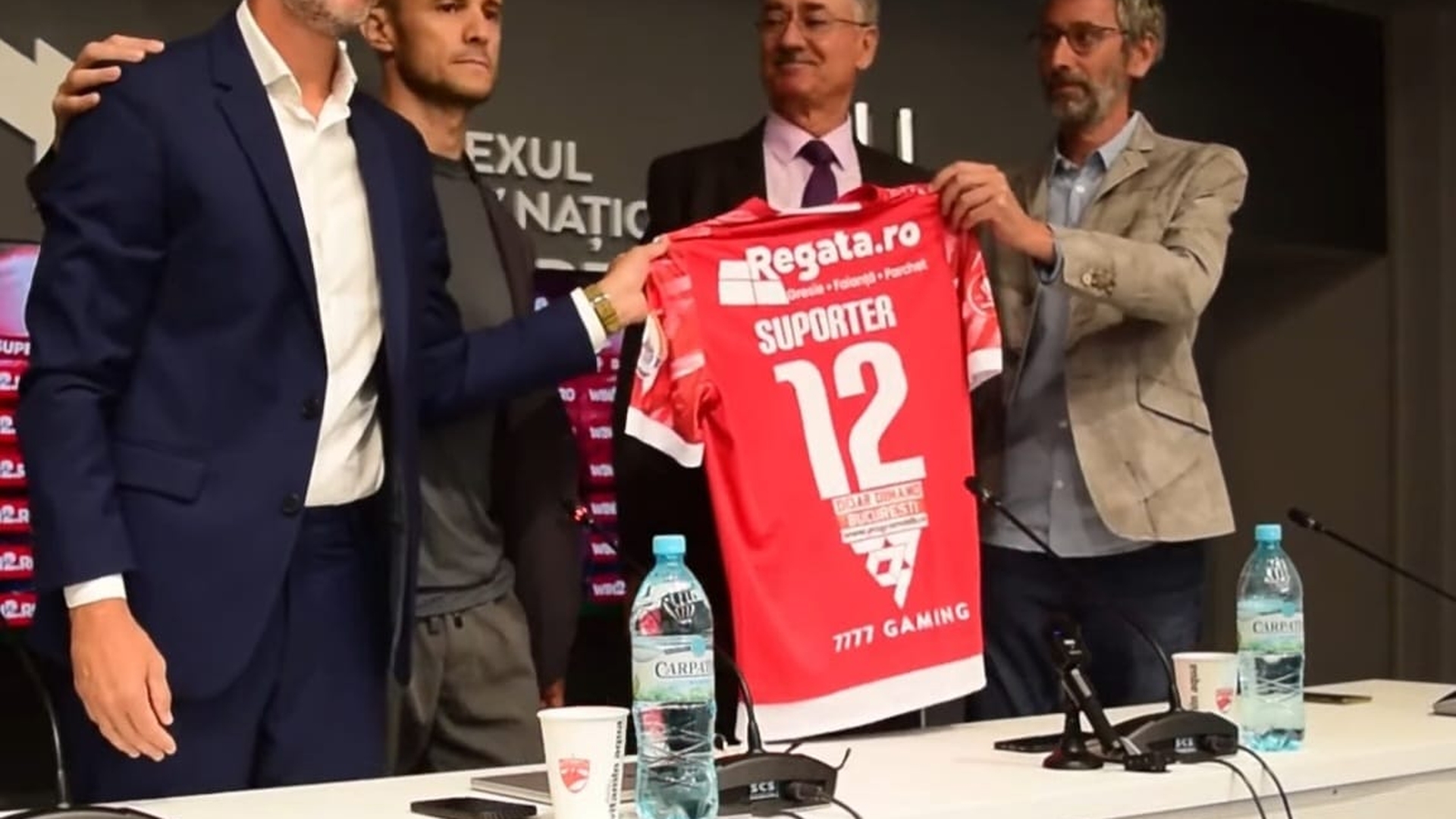Dinamo vrea să mai retragă un tricou, pe lângă 11 și 14. Explicația dată de conducerea clubului