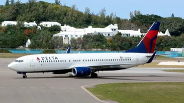 Alerta terorista in SUA! Un avion a fost retinut la sol la Boston, iar un terminal al unui aeroport din New York a fost evacuat