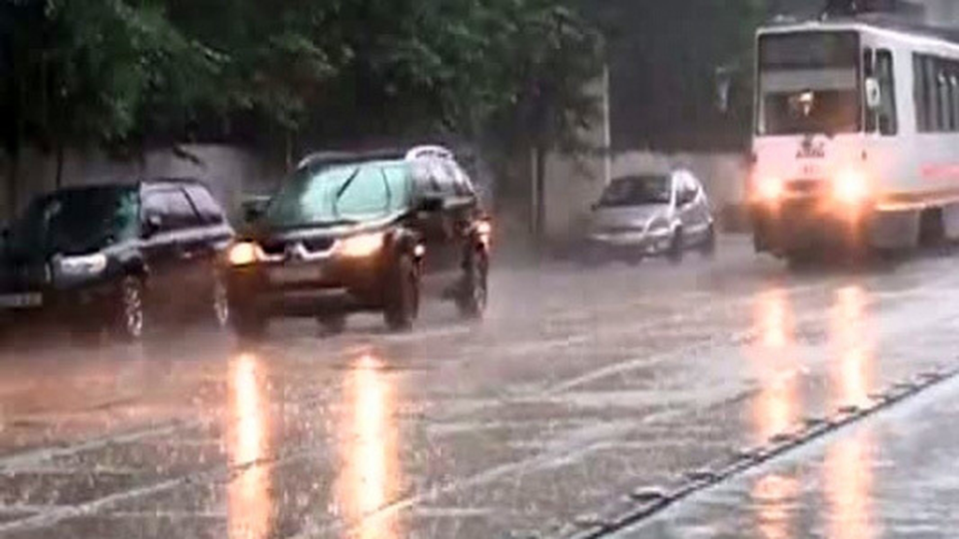 Avertizare de vijelii şi grindină. Care sunt zonele vizate!