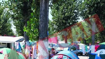Cat platiti cazarea la vile, camping si particulari?
