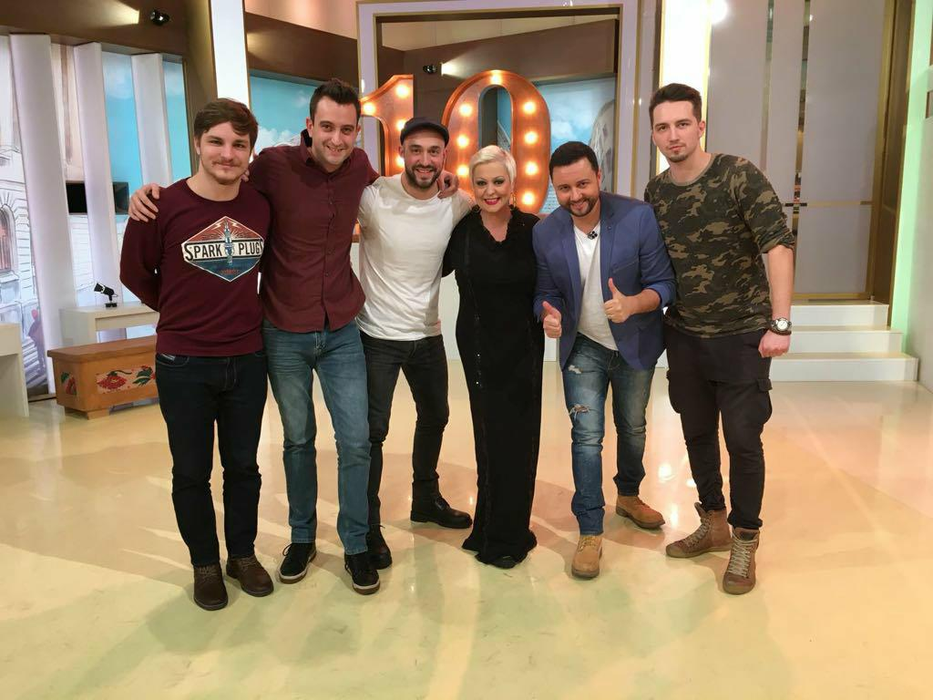 Surpriză în showbiz! Familia Monicăi Anghel se măreşte. Este însărcinată din nou