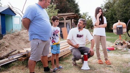 Familia Grosu din Băbăița, reacție înduioșătoare după venirea echipei Visuri la cheie: ”Sunt și alții mai amărâți”