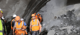 Supertunelul care spulberă, după 52 de ani, recordul Transfăgărășanului. Tunelul Holdea vede lumina din ambele capete