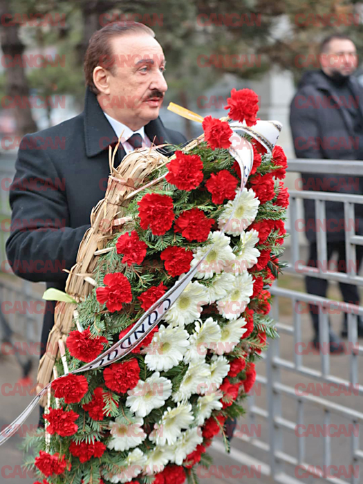 Nicolae Cristescu la înmormântarea lui Dinu Gheorghe