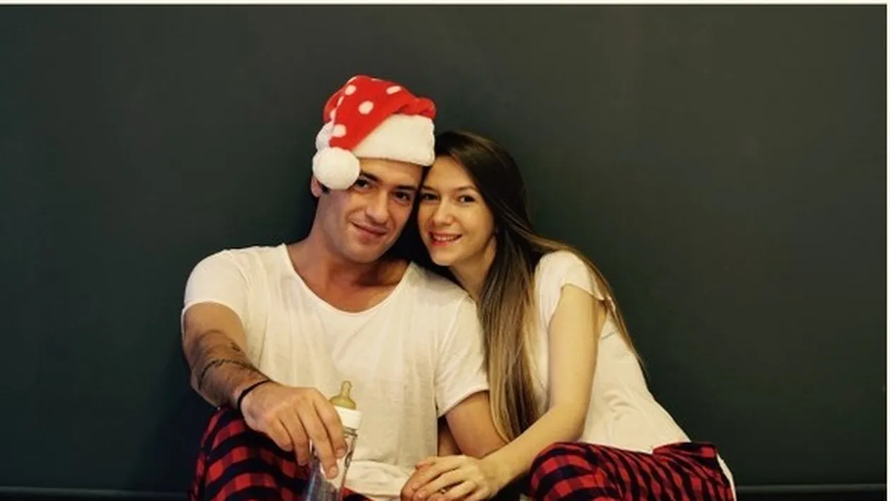 ADELA  POPESCU şi RADU VÂLCAN s-au fotografiat în PAT şi au pus imagine pe internet. Fanii au luat-o razna când au văzut-o 