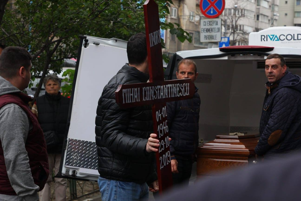 Mihai Constantinescu a fost unul dintre cei mai îndrăgiți compozitori și cântăreți