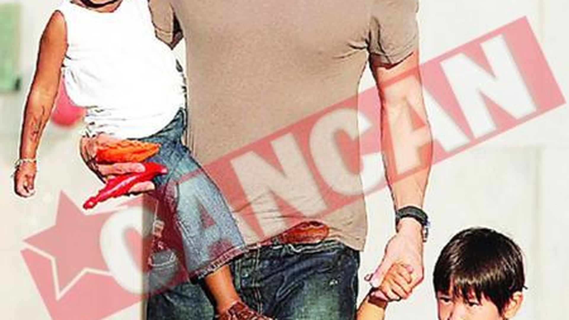 Brad Pitt vrea sa cumpere Neverland de la Michael Jackson