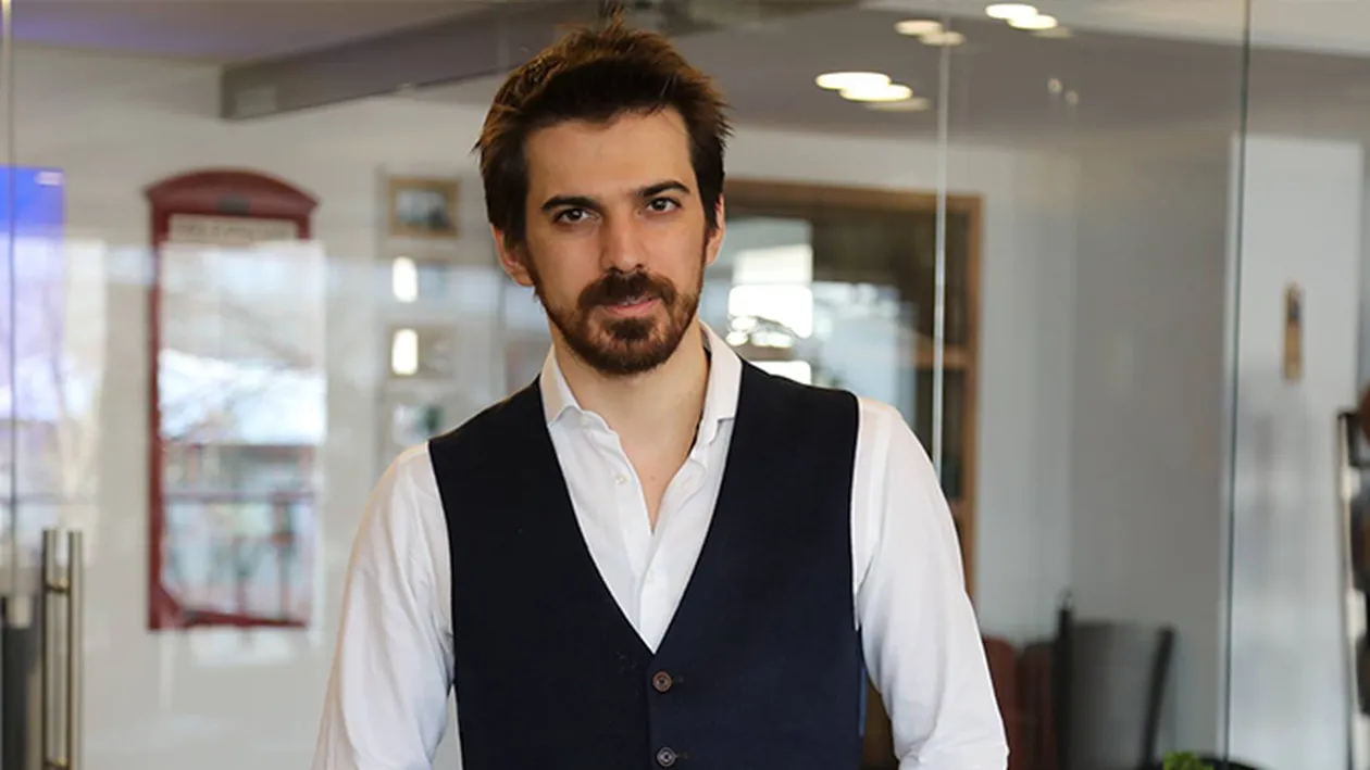 TUNCAY, deja îndrăgostit?! Cum a apărut la nici o lună de la divorţ