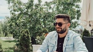 Ionuț Gojman, fosta ispită de la “Insula Iubirii”, a devenit tată. “Este fantastic!” Prima imagine alături de micuțul său