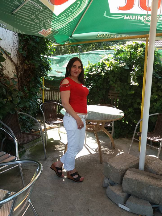 Crimă oribilă lânga gara din Satu Mare. O barmaniță a fost ucisă de un bărbat care voia să jefuiască localul