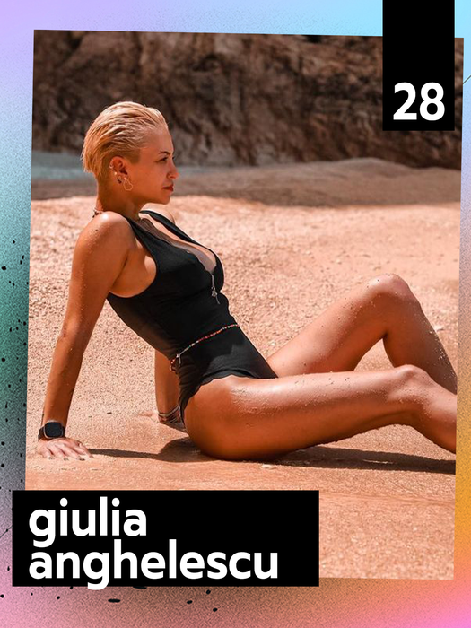Aloooo, Anna Lesko, Inna, Francisca… TOP sexy-vedete care s-au jucat cu fundulețul în nisip!