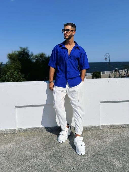 Alin e pus pe fapte mari: s-a lansat în industria mode. (SURSA: INSTAGRAM.COM)