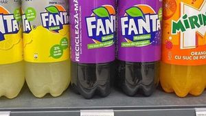 Câți lei a ajuns să coste o sticlă de Fanta sau de Coca-Cola în Carrefour. Românii au crezut că nu văd bine