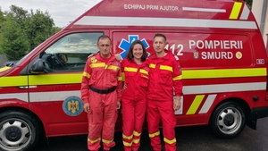 Ambulanță SMURD, devenită sală de nașteri pentru o femeie din Sibiu: „Felicitări pentru misiunea îndeplinită”