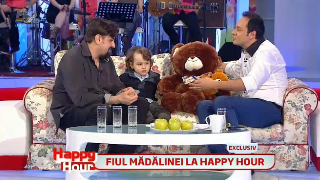 Uite ce mare si frumos a crescut fiul Madalinei Manole si a lui Petru Mircea:  E cel mai cuminte copil