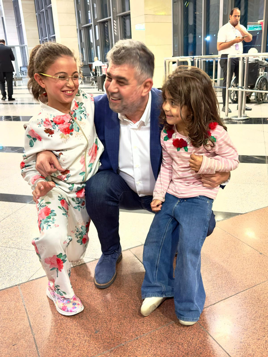Marcel Ciolacu a făcut eforturi considerabile, pentru ca grupul de 93 de români să ajungă în siguranță în țară