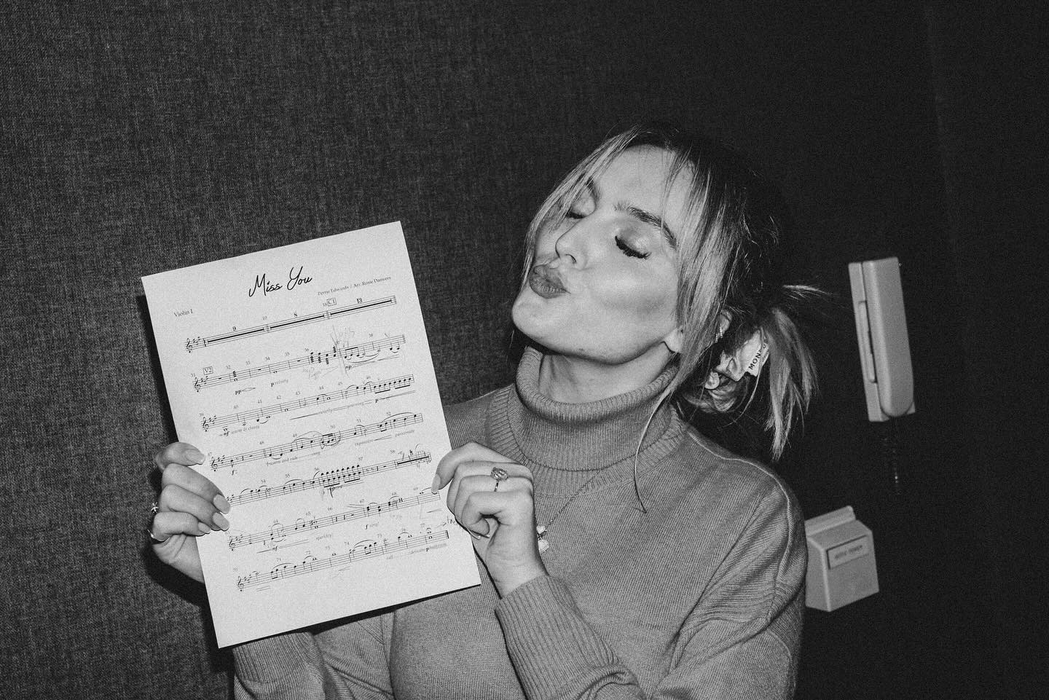Perrie Edwards, sursa- captură social media Perrie Edwards