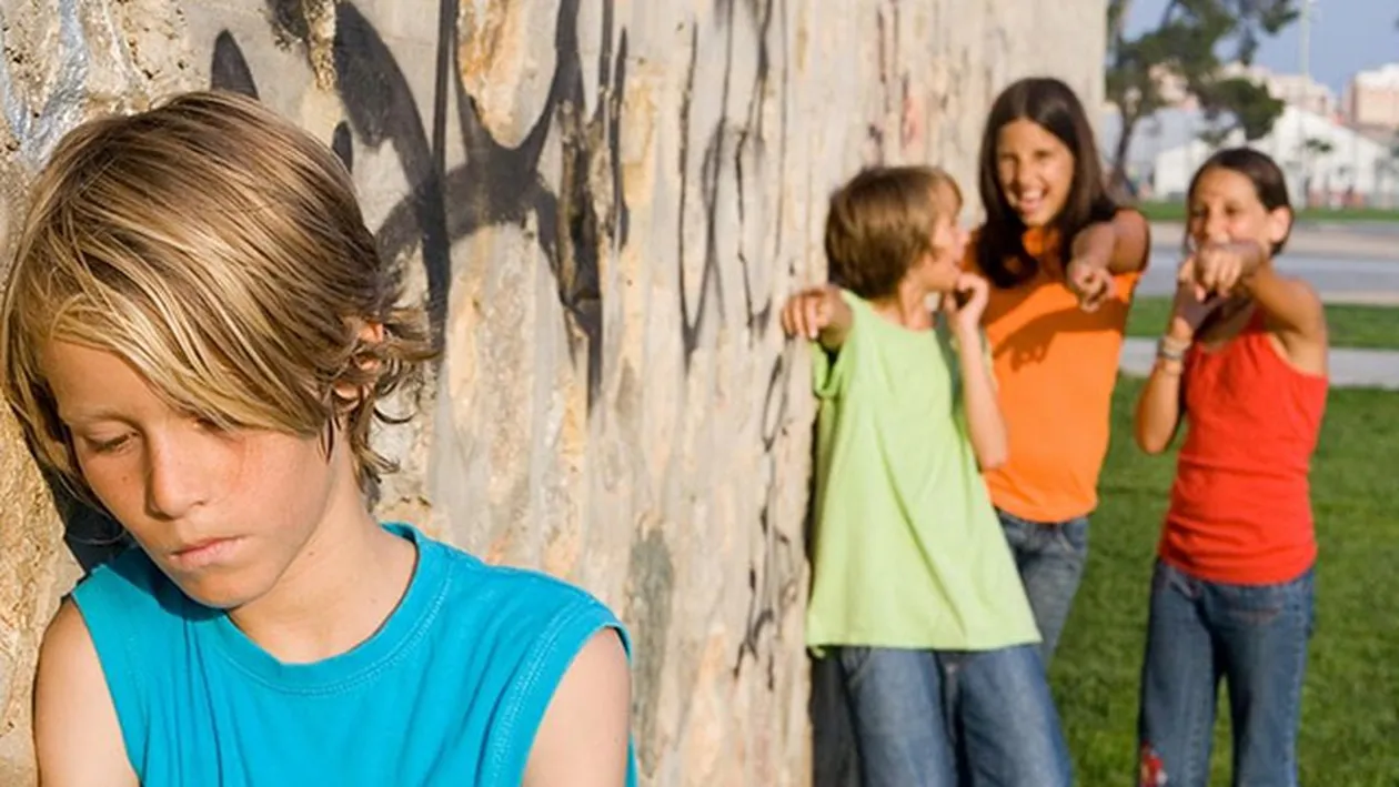 Cea mai nereusita gluma! Un tanar a ajuns la spital in coma, dupa ce un coleg i-a baga mana in pantaloni. Ce s-a intamplat