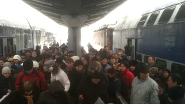 CFR Calatori a anulat azi 29 de curse de tren din cauza gerului si a viscolului