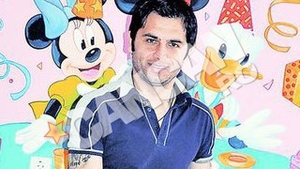 Fotbalistul si-a deschis teren de joaca pentru copii! Dica "a batut palma" cu Mickey Mouse