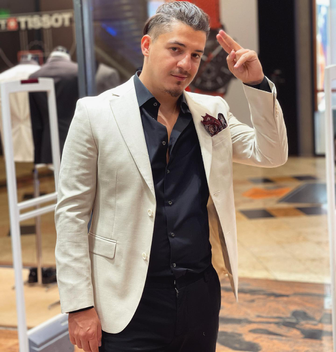 Bogdan de la Ploiești nu se vede însurat prea curând / Sursă foto: Facebook