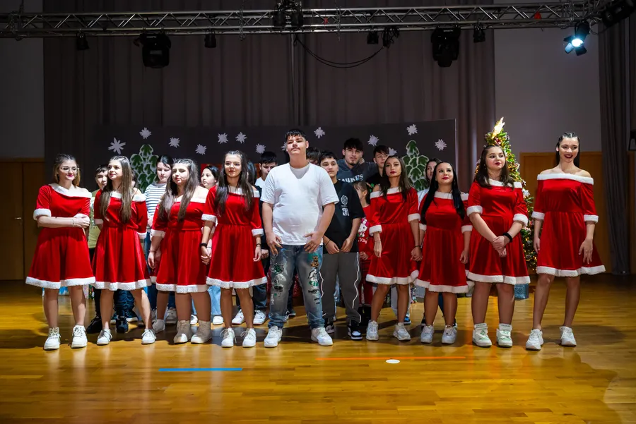 Balurile Bobocilor devin motorul unor campanii caritabile