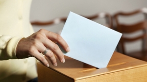 O tânără în scaun cu rotile a vrut să voteze, însă nu i s-a permis! Ce i-au spus oamenii din secţie