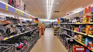 Programul supermarketurilor de 1 Mai este o reală surpriză. Ziua Muncii este zi liberă de la stat