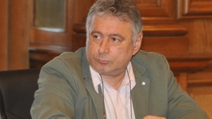 Iubita lui Madalin Voicu s-a facut femeie de afaceri! Sexy-pictorita a fost influentata de copiii sai sa ia aceasta decizie!