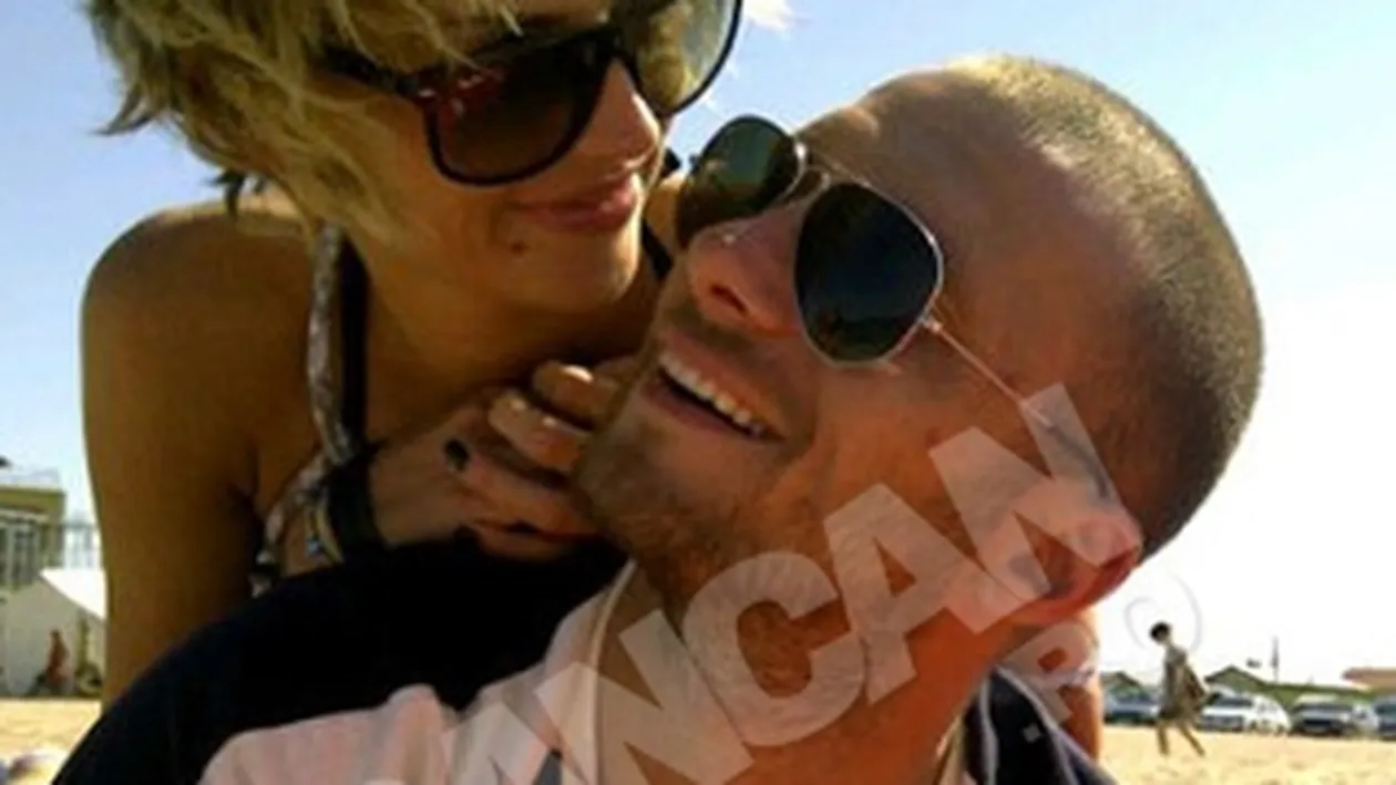 Lovita de sinceritate, pe Facebook, dupa jumatate de an. Oana Mares a recunoscut relatia cu amantul!