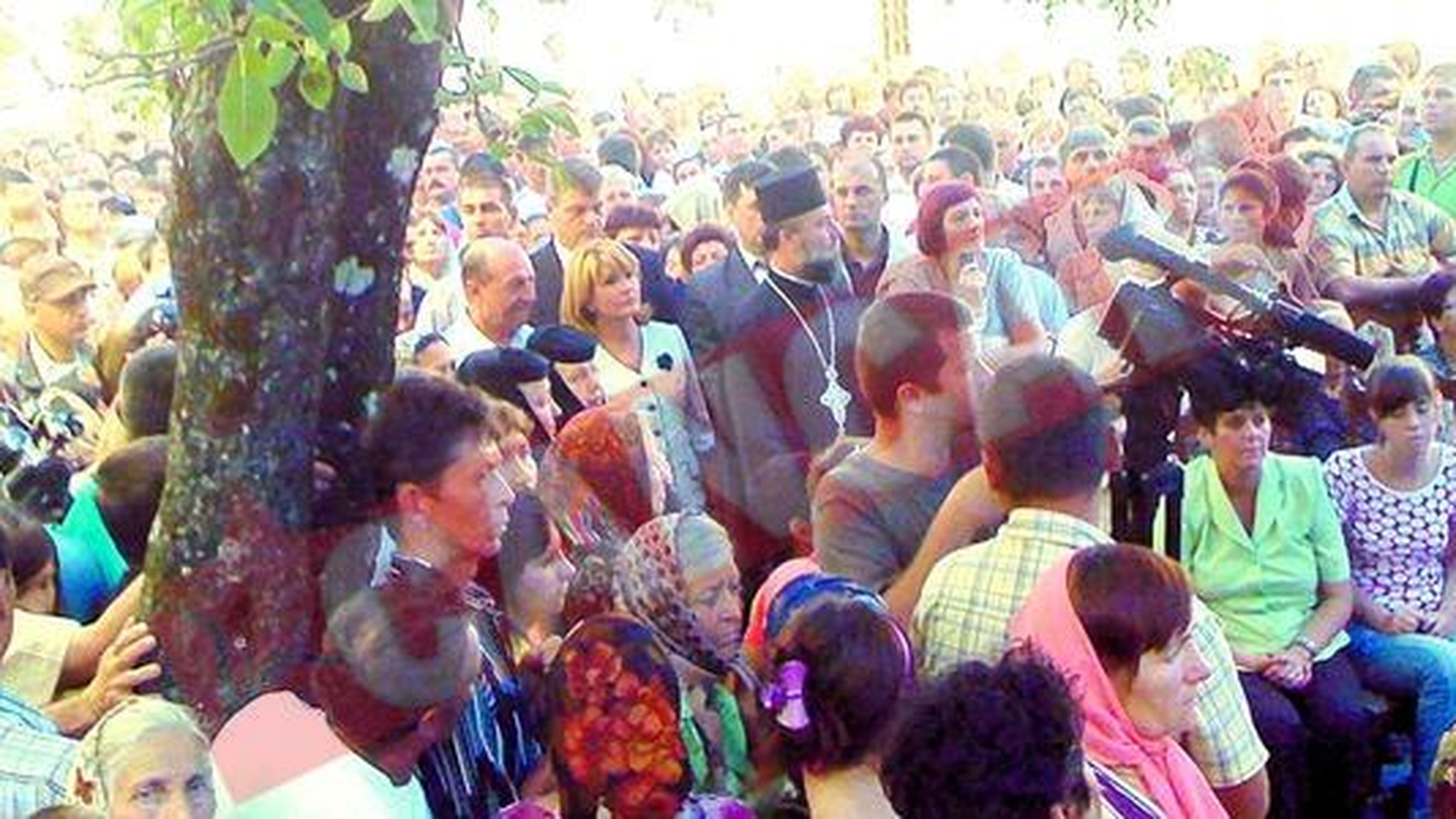 Politicienii s-au rugat la Sfanta Maria sa traim bine
