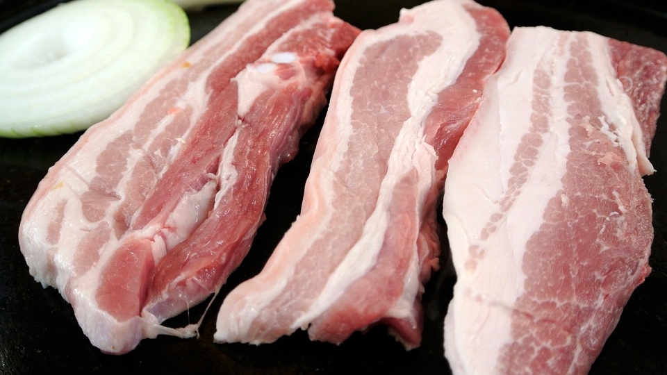 Se introduce și taxa pe carne!? Prețurile vor avea parte de o creștere considerabilă pentru românii din Germania