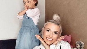 După ce timp de doi ani a ținut ascuns chipul fetiței ei, Andreea Bălan i-a făcut acum cont de Instagram!