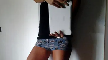 Deliei i-a priit concediul! A slabit pana la os! Iti place cum arata?