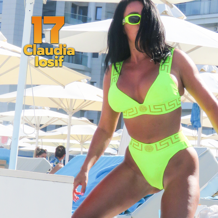 Super-imaginile cu Bianca, Delia + multe alte sexy-vedete la care minorii au accesul interzis!