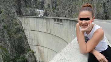 O mai tii minte peBebelusa lui Huidu care s-a filmat masturbandu-se cu pamatuful? Vezi prin ce momente dificile trece acum!