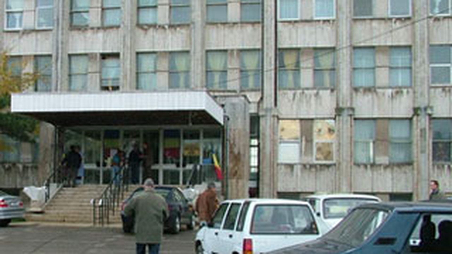 Locul de parcare din Mamaia se apara cu arma