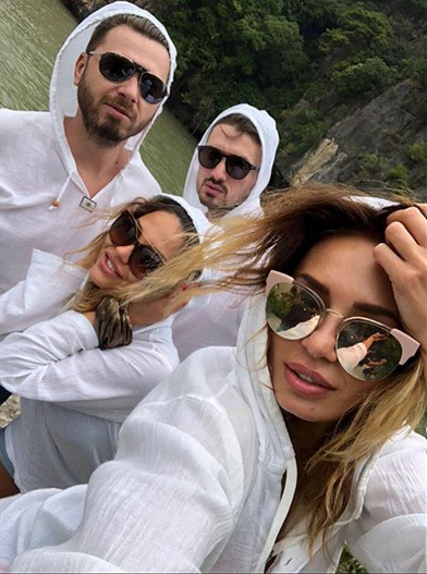 Andra şi Costel au avut parte de o vacanţă de neuitat în Thailanda, alături de un alt cuplu