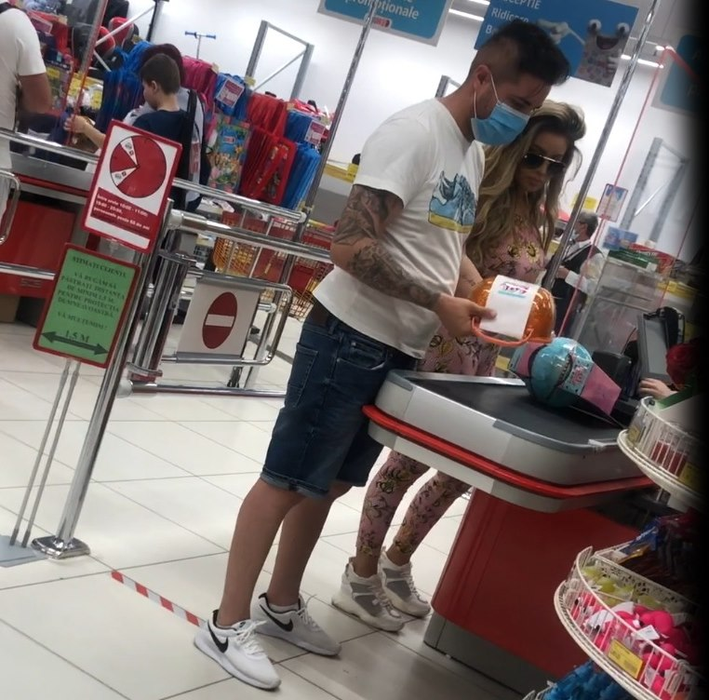 Iubitul Roxanei a făcut plata
