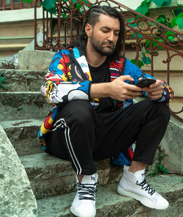 Smiley s-a tuns! Ce schimbare de look si-a facut artistul dupa finala Romanii au talent