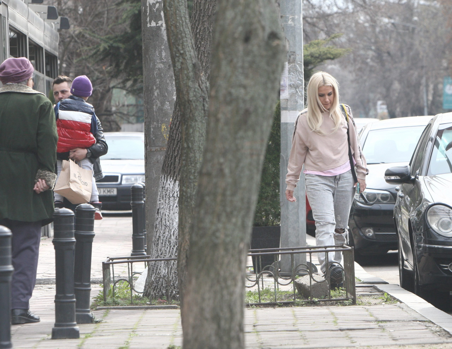 Amna și Cristi au luat prânzul alături de băiețelul lor