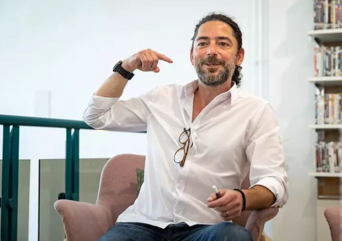 Cât de mari sunt fiicele lui Dan Bordeianu. Ce abordare de parenting a ales după ce s-a retras din showbiz