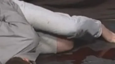 DESCOPERIRE MACABRĂ: Tânără găsită moartă, cu gâtul tăiat, într-o râpă